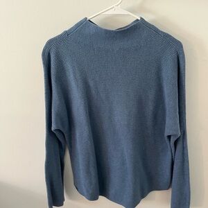lululemon athletica women's sweater in blue